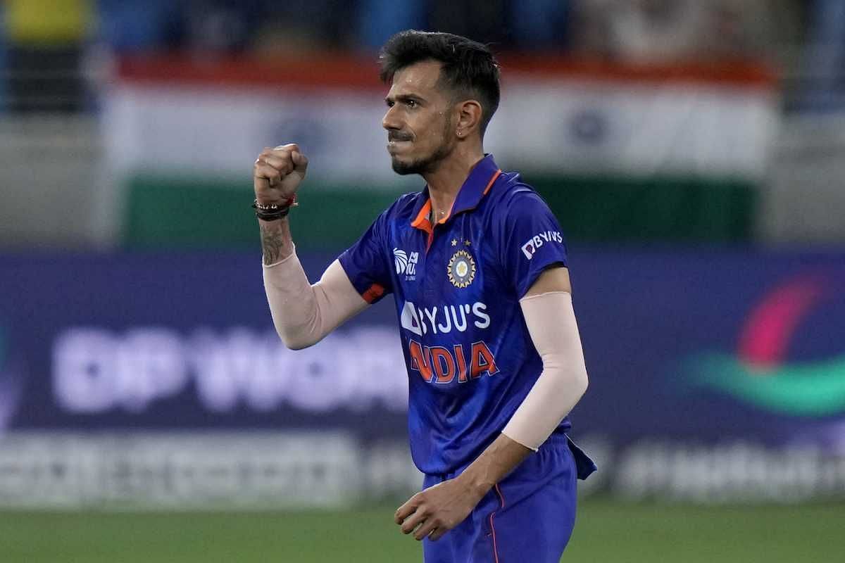 विकेट लेने के बाद खुशी जाहिर करते युजवेंद्र चहल